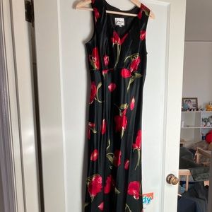 Floral Sleeveless Maxi Dress